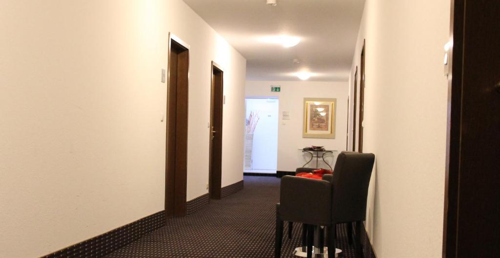 Hotel Koeniger Pliening Экстерьер фото