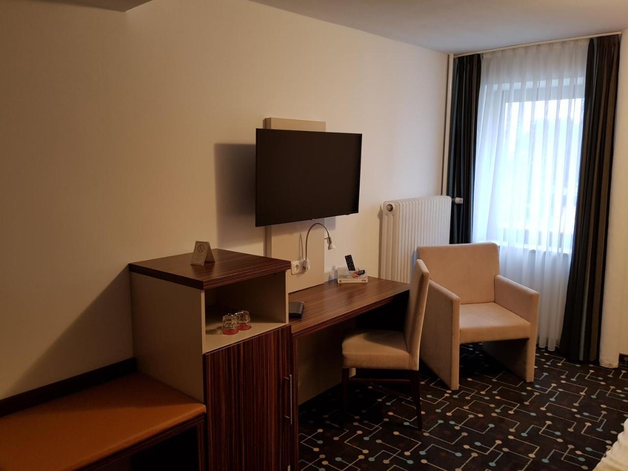Hotel Koeniger Pliening Экстерьер фото